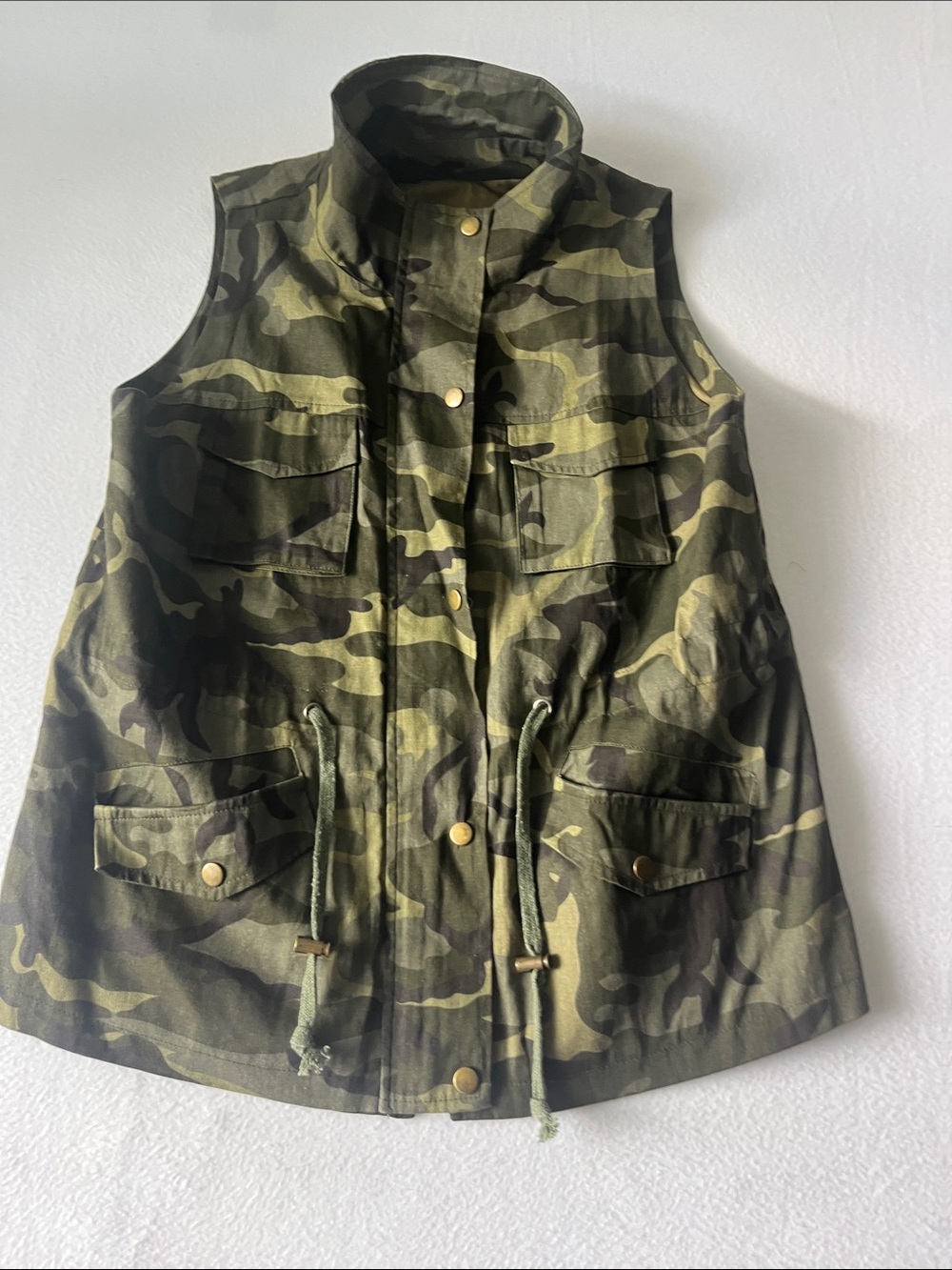 Sleeveless Camo Utility Vest - Olive Camo